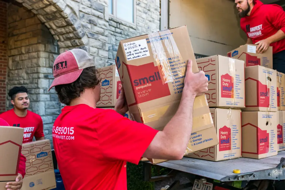 Local Moving with Manifest Moving